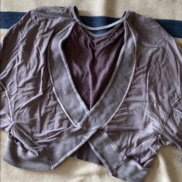 Distressed style yoga/workout sweater. S - Picture 2 of 5